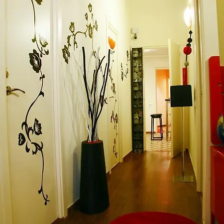 Maison d'hôtes Poprooms 3*